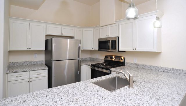 3726 E Mercedes Court, Tucson, AZ 85716