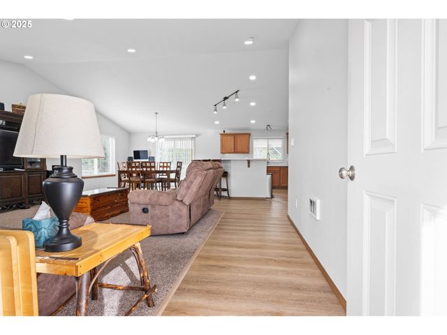 1615 PACIFIC RIDGE Ln, Hammond, OR 97121