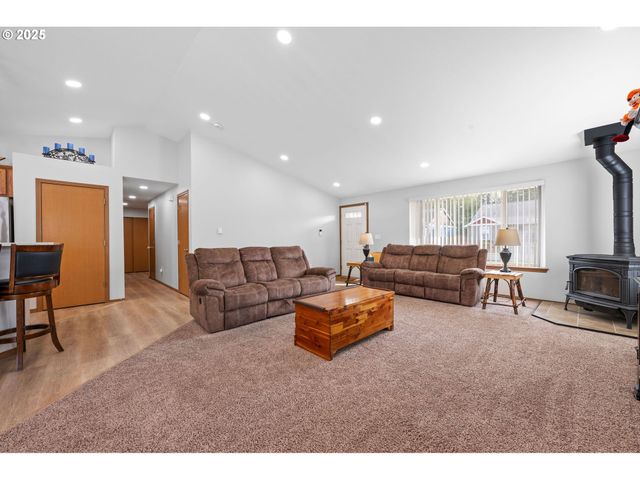 1615 PACIFIC RIDGE Ln, Hammond, OR 97121