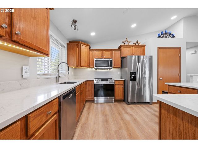 1615 PACIFIC RIDGE Ln, Hammond, OR 97121