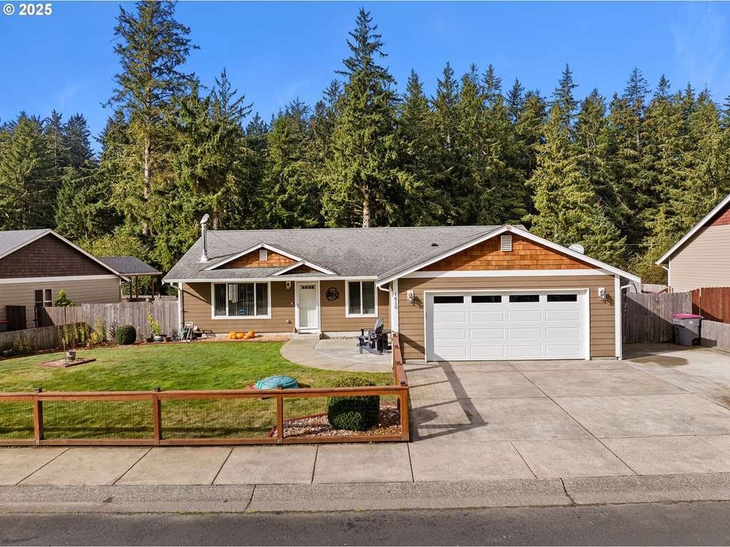 1615 PACIFIC RIDGE Ln, Hammond, OR 97121