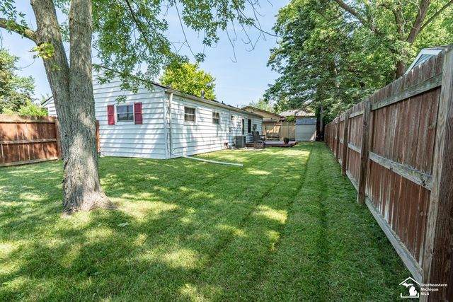 377 Argyle Crescent Road, Milan, MI 48160
