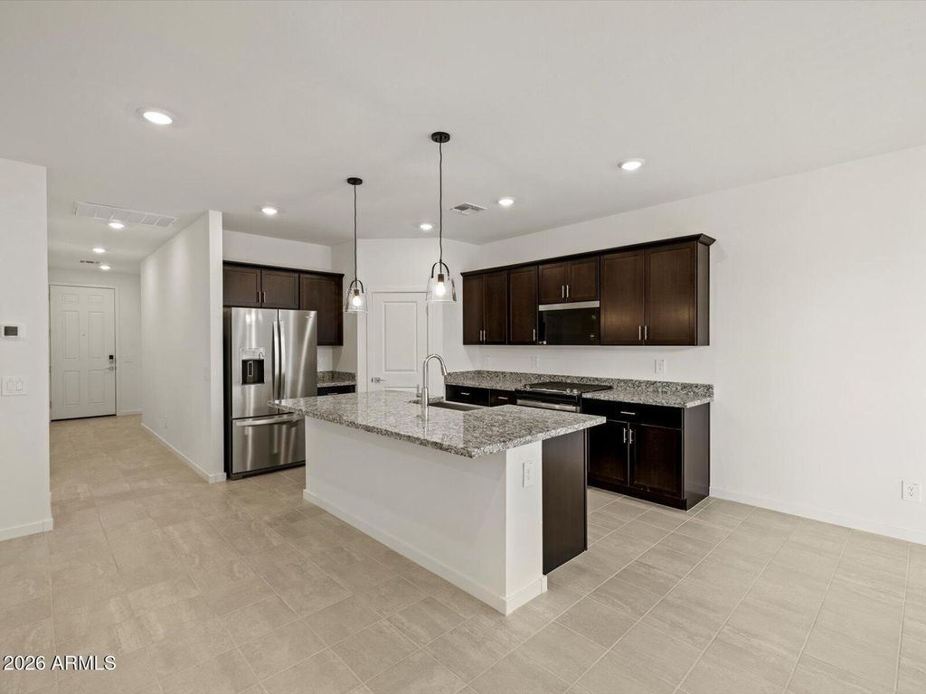 15649 W HONEYSUCKLE Drive, Surprise, AZ 85387 — photo 3