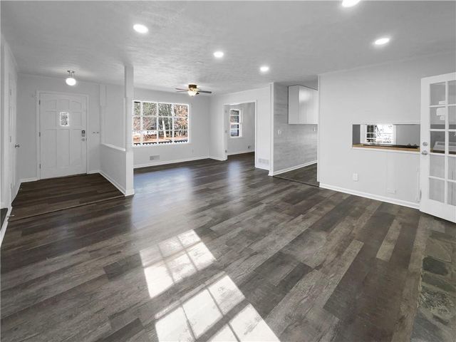 512 Hidden Hills Court, Marietta, GA 30066