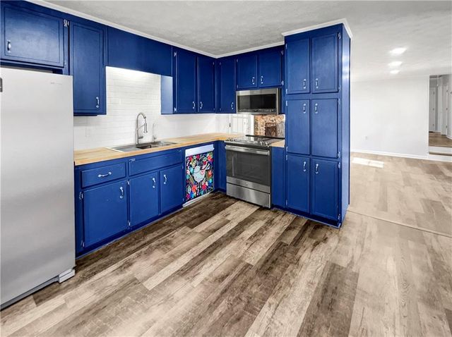 512 Hidden Hills Court, Marietta, GA 30066