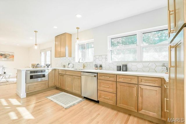 45 Pricewoods Lane, St Louis, MO 63132