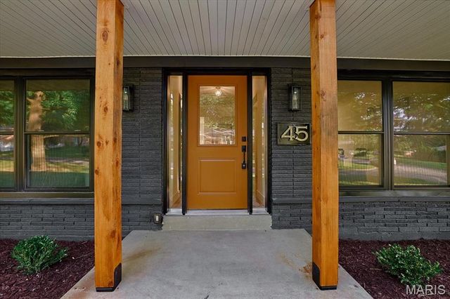 45 Pricewoods Lane, St Louis, MO 63132
