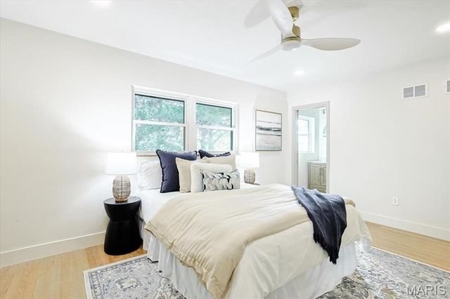 45 Pricewoods Lane, St Louis, MO 63132