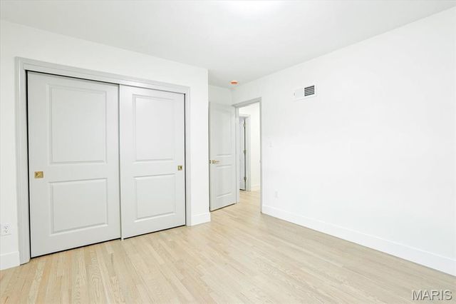 45 Pricewoods Lane, St Louis, MO 63132