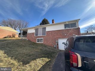 2468 WHARTON RD, York, PA 17402