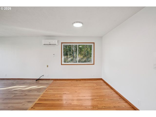 155 MELVIN Ave, St Helens, OR 97051