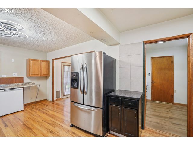 155 MELVIN Ave, St Helens, OR 97051