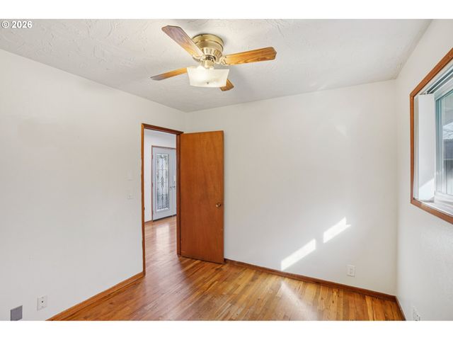 155 MELVIN Ave, St Helens, OR 97051