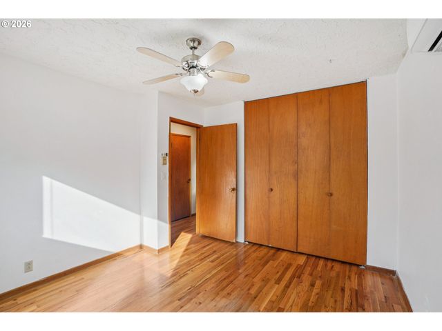 155 MELVIN Ave, St Helens, OR 97051