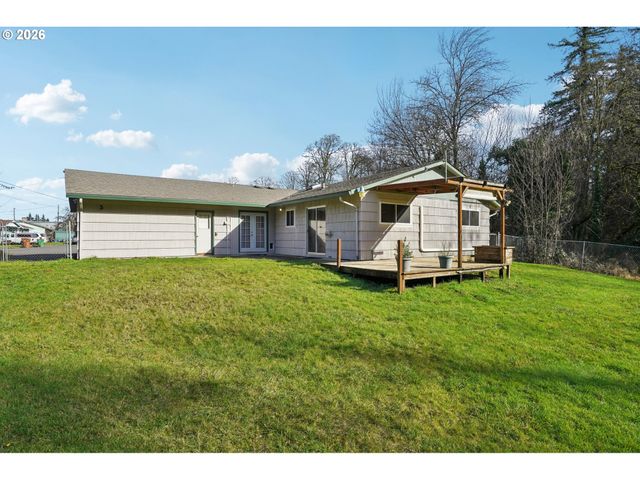 155 MELVIN Ave, St Helens, OR 97051