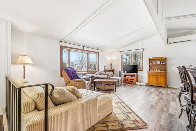 1026 Monroe Street N, Hudson, WI 54016