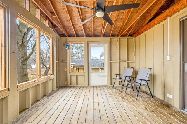 1026 Monroe Street N, Hudson, WI 54016