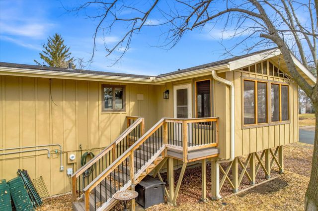 1026 Monroe Street N, Hudson, WI 54016