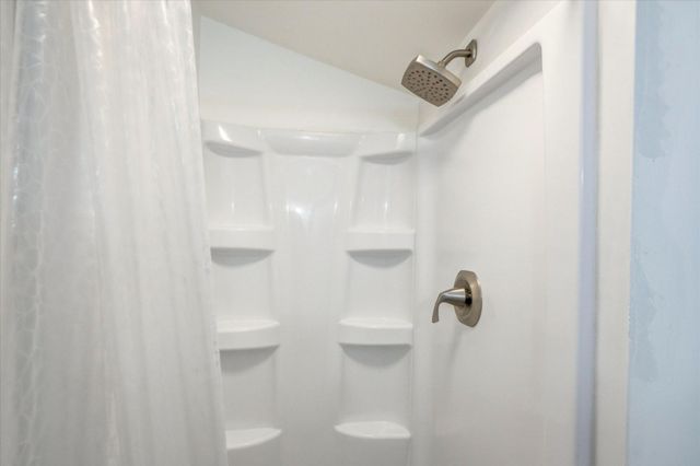 1026 Monroe Street N, Hudson, WI 54016