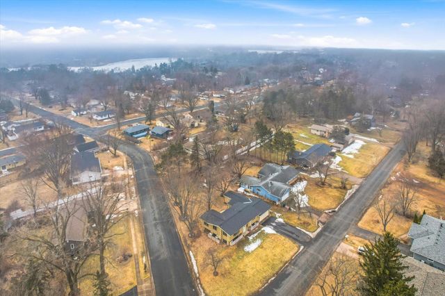 1026 Monroe Street N, Hudson, WI 54016