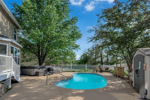 147 Foxtail Drive, St Charles, MO 63303