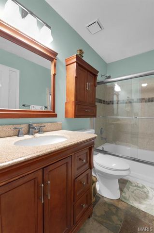147 Foxtail Drive, St Charles, MO 63303