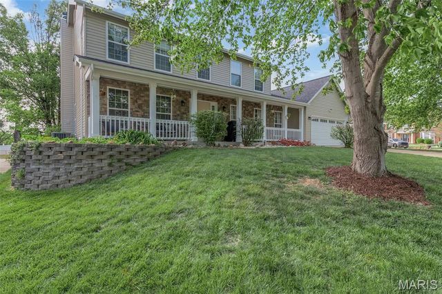 147 Foxtail Drive, St Charles, MO 63303