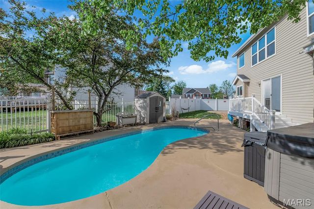 147 Foxtail Drive, St Charles, MO 63303