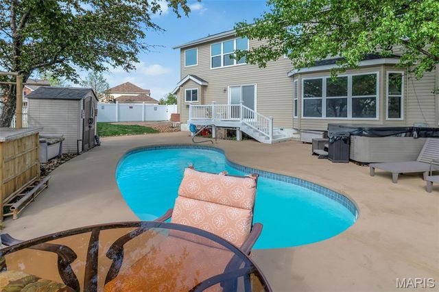 147 Foxtail Drive, St Charles, MO 63303