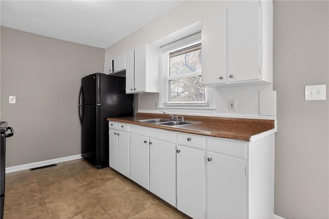 6212 E 95TH Terrace, Kansas City, MO 64134