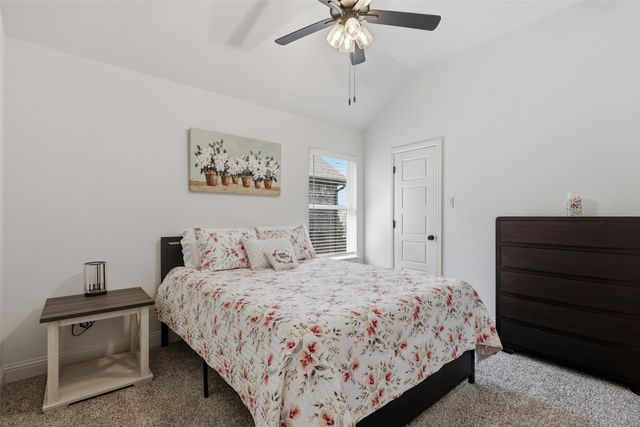 928 Tesslynn Avenue, Godley, TX 76044