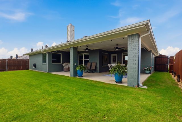 928 Tesslynn Avenue, Godley, TX 76044