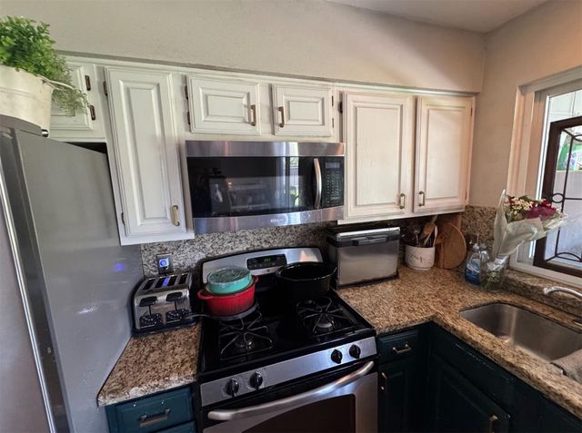 2328 Colleen Drive, Pearland, TX 77581