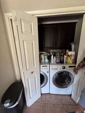 2328 Colleen Drive, Pearland, TX 77581