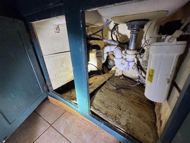 2328 Colleen Drive, Pearland, TX 77581