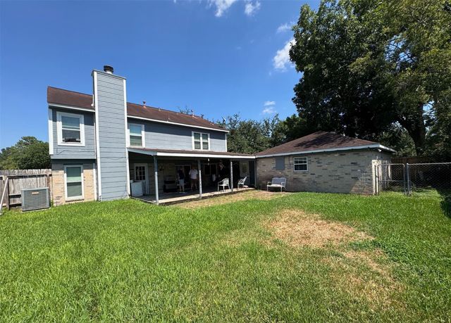 2328 Colleen Drive, Pearland, TX 77581