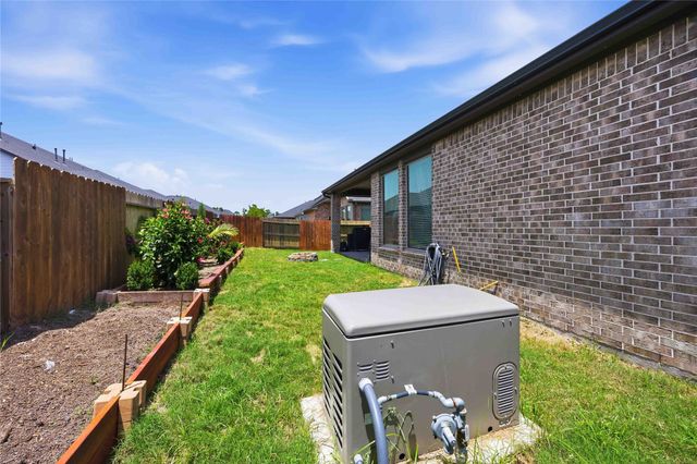 10757 Chinese Violet, Conroe, TX 77385