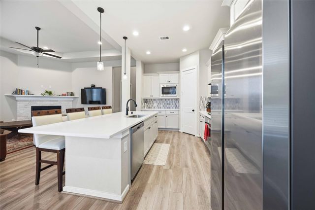 10757 Chinese Violet, Conroe, TX 77385