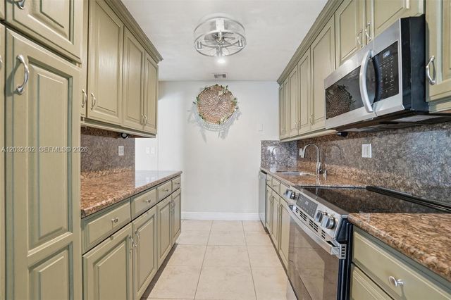 13391 SW 78th St, Miami, FL 33183