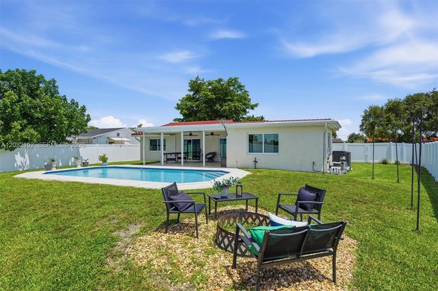 13391 SW 78th St, Miami, FL 33183