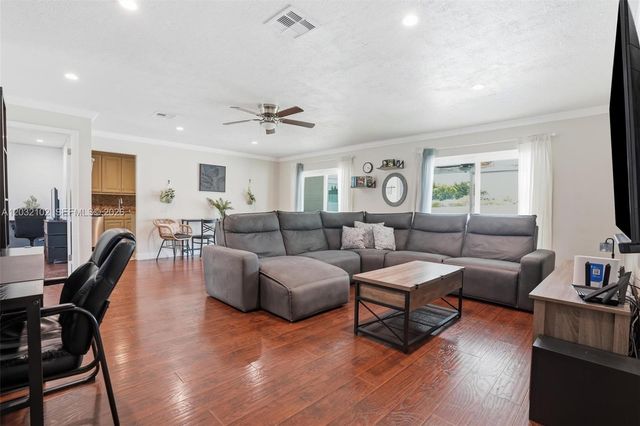 13391 SW 78th St, Miami, FL 33183