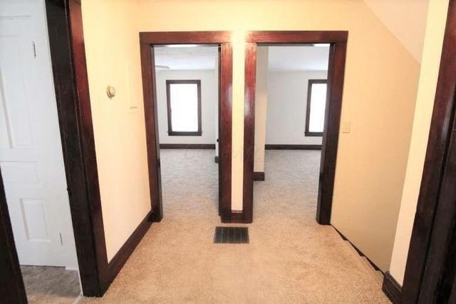 35 E Lincoln Avenue, London, OH 43140