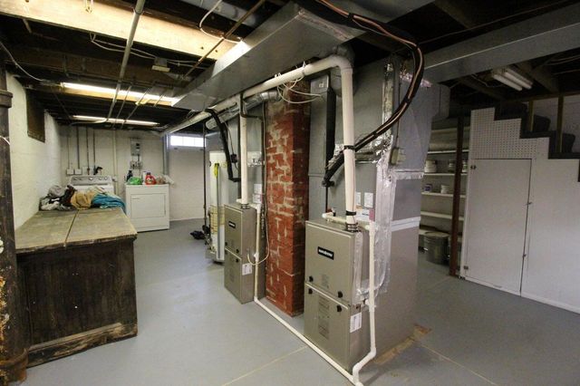 35 E Lincoln Avenue, London, OH 43140