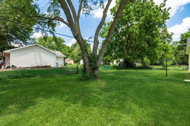 35 E Lincoln Avenue, London, OH 43140