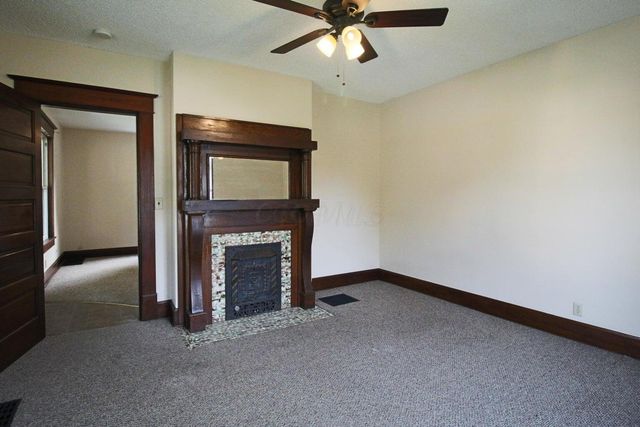 35 E Lincoln Avenue, London, OH 43140