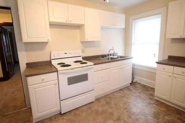 35 E Lincoln Avenue, London, OH 43140