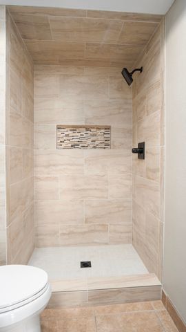 1350 N Lindale Place, Porterville, CA 93257