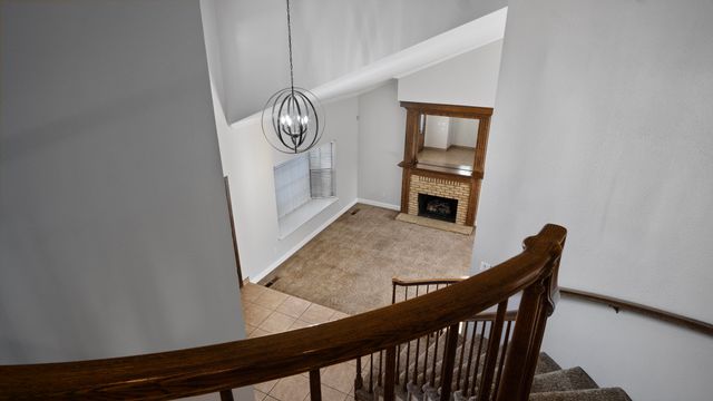 1350 N Lindale Place, Porterville, CA 93257