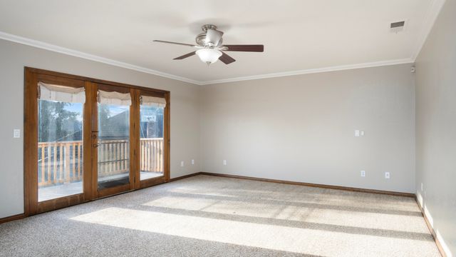 1350 N Lindale Place, Porterville, CA 93257