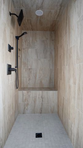 1350 N Lindale Place, Porterville, CA 93257